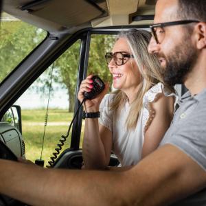 ANTENNA CB PER AUTO E CAMION ATTACCO A VETRO RV65