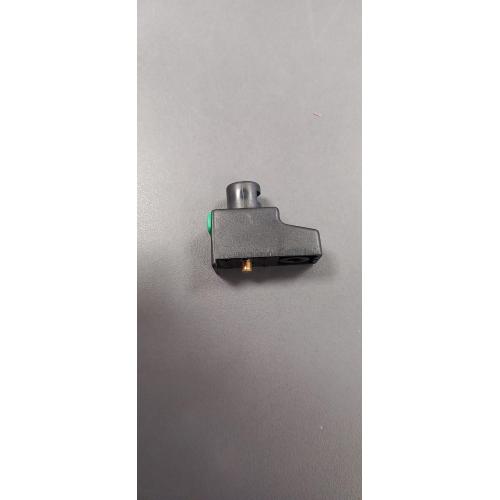 R14003.N CHIUSURA A SCATTO PULSANTE PER FRIGORIFERI TRIVALENTI VITRIFRIGO