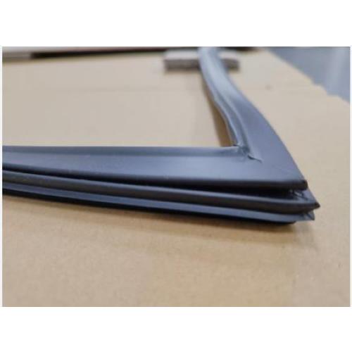 241301033 GUARNIZIONE PORTA NERA MAGNETICA 875X494MM PER FRIGO DOMETIC 